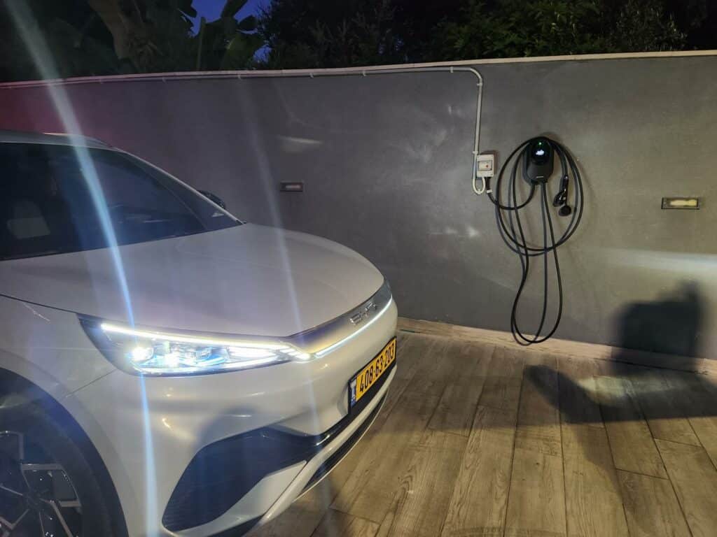 התקנת עמדת טעינה לרכב חשמלי לרכב BYD